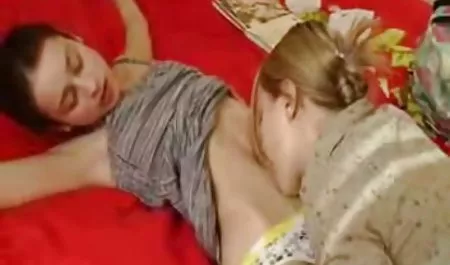 Geile Blondine Mit Großen Titten Lou Elissa Vanx In Seltenen Vintage Strümpfen italienische erotikfilme