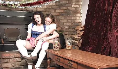 - ältere schwester benutzt ihren gute erotikfilme schwanz zum abspritzen