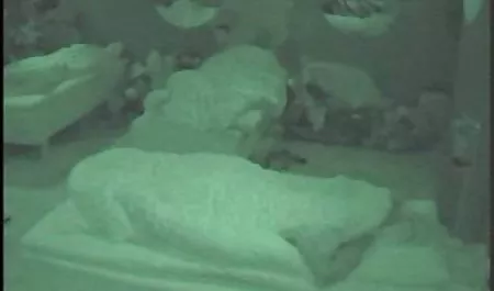 Ihre franzosische erotikfilme rasierte Muschi und er rasierte den Kopf